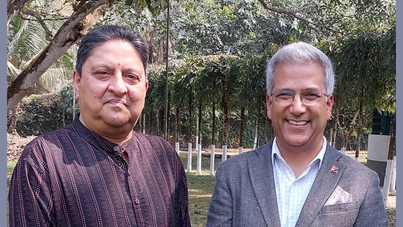 राजसंस्थालाई अभिभावकीय भूमिकामा पुनर्स्थापित गर्न रवीन्द्र मिश्रको सुझाव